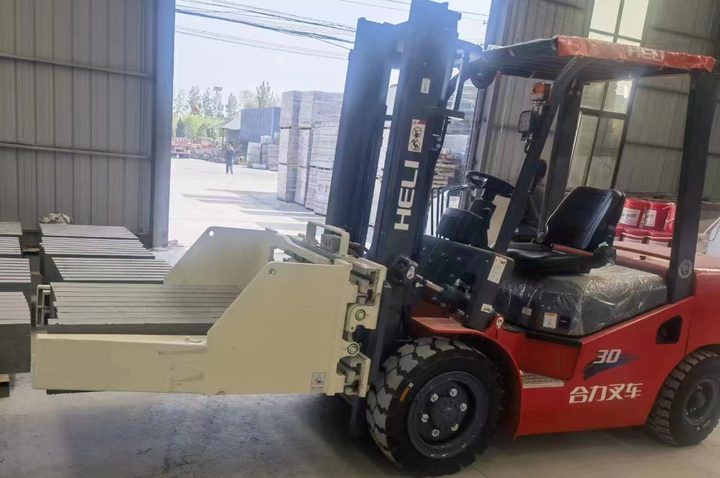 2ND Second Hand Forklift Diesel/Gas/Electric Heli/Tcm/Unicarriers/Komatsu/Hyundai Used Forklift for Sale